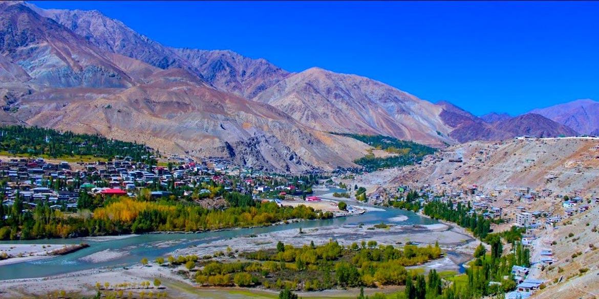 SONAMARG – KARGIL (2850 M / 9400 ft) 120 km / 5 hrs